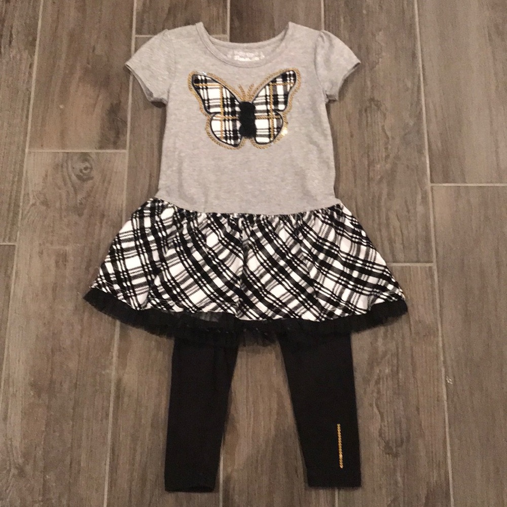 Size 4 Matching butterfly set 🦋